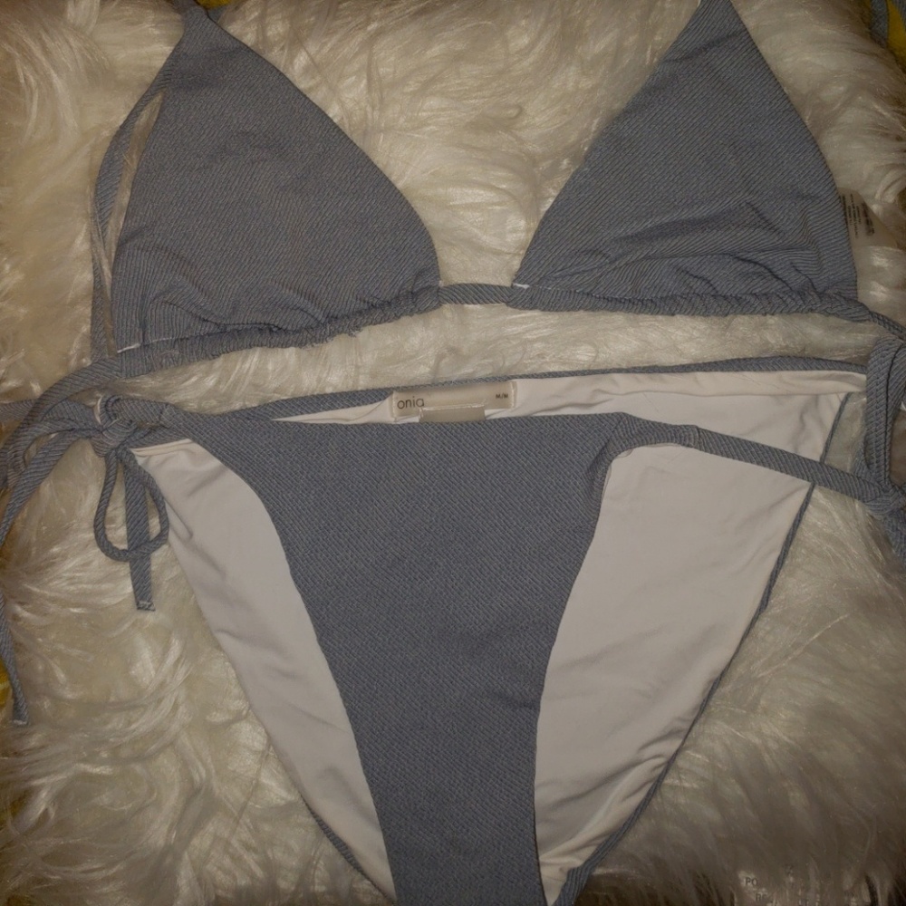 Onia bikini